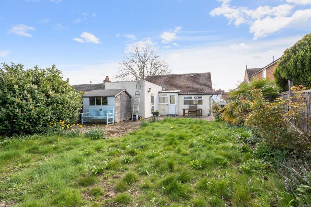 Church Road, West Ewell, KT19 photo 3