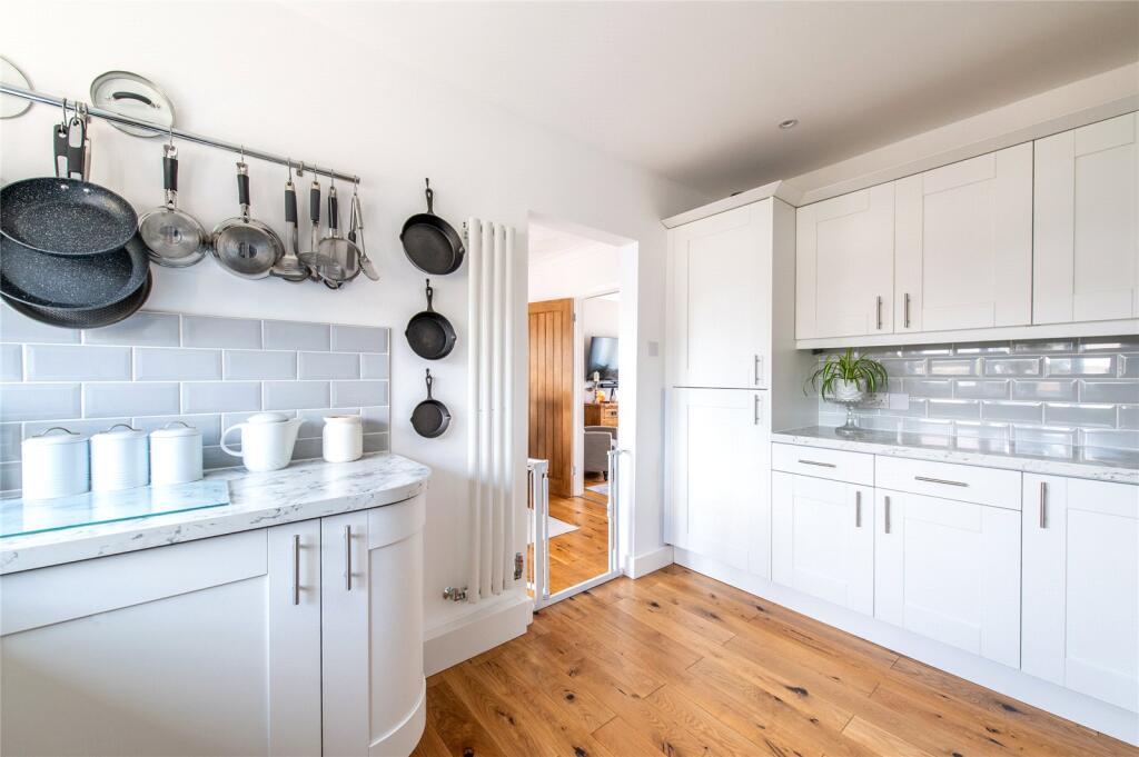 House in Dartford - View 5