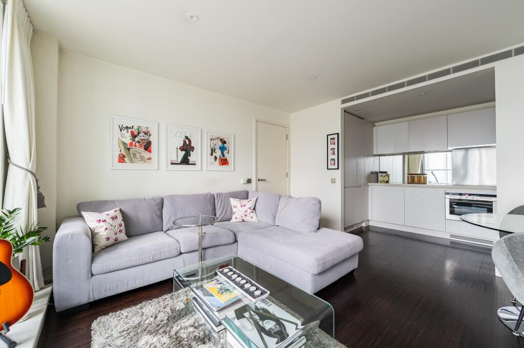 Apartment in London, St John's Estate, Isle of Dogs - View 5