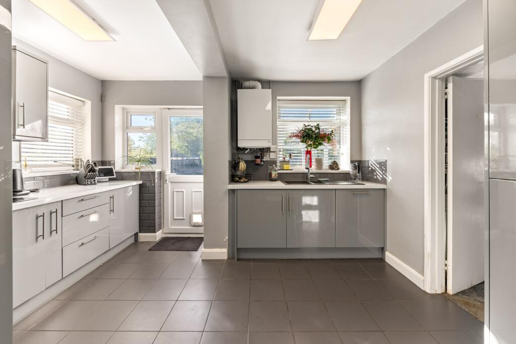 House in Bristol, Hillfields, Fishponds - More