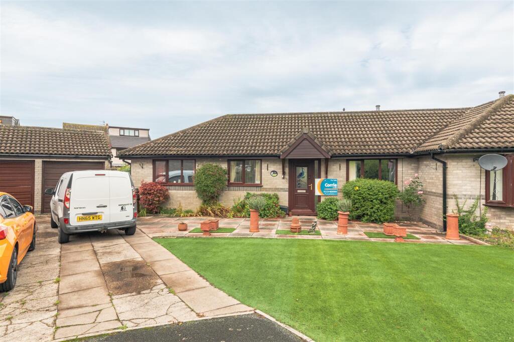 3-bed semi-detached on Adgarley Way, Dalton-In-Furness, £230,000