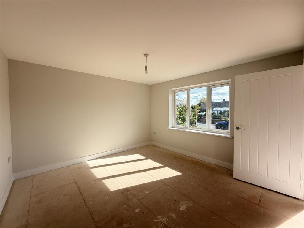 House in Exeter - View 3