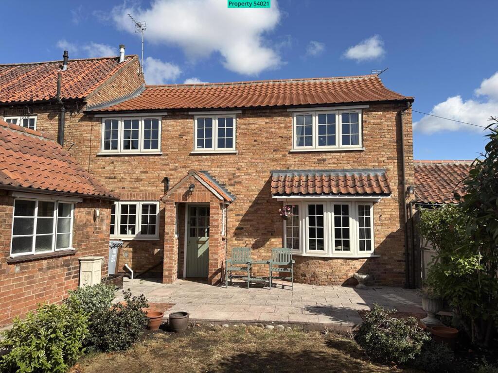 Main image of property: 90 High Street, Collingham, Newark, NG23