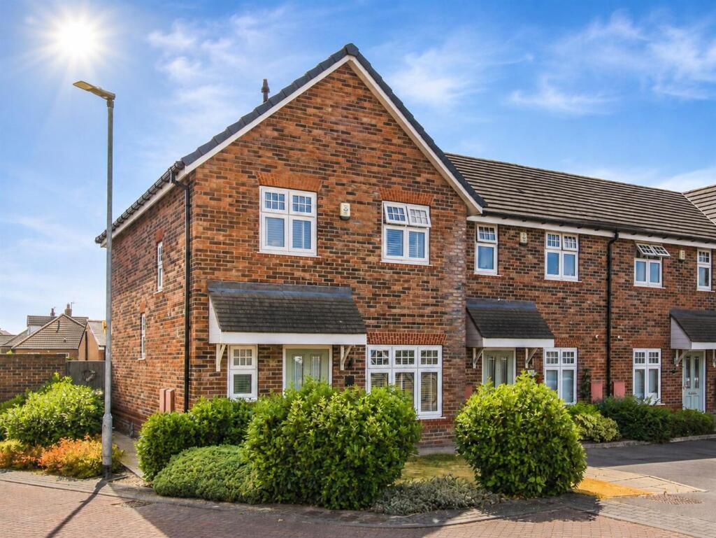 Main image of property: Wrenthorpe Close, Wrenthorpe, Wakefield