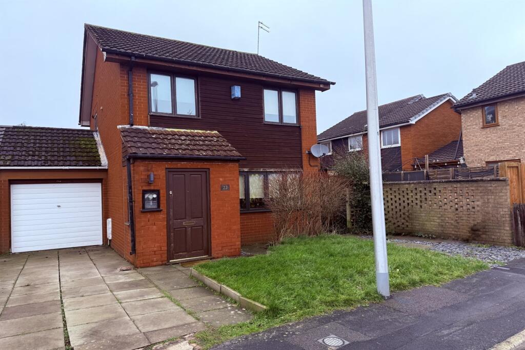 Main image of property: Porthleven Road, Sutton Park, WA7 6BG