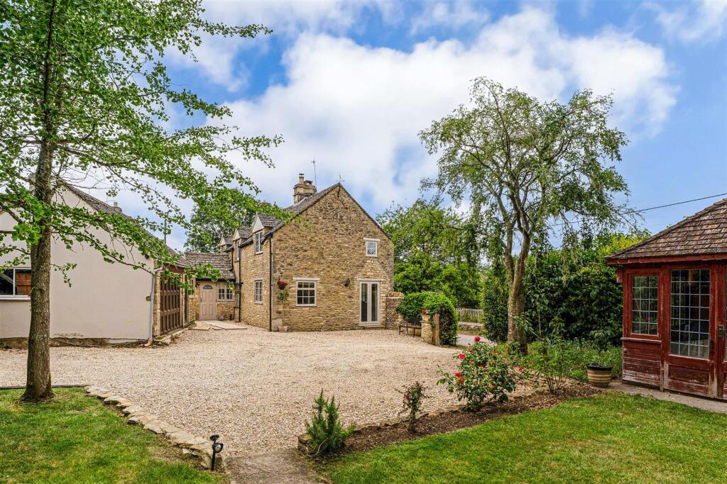 Main image of property: Alvescot, Oxfordshire