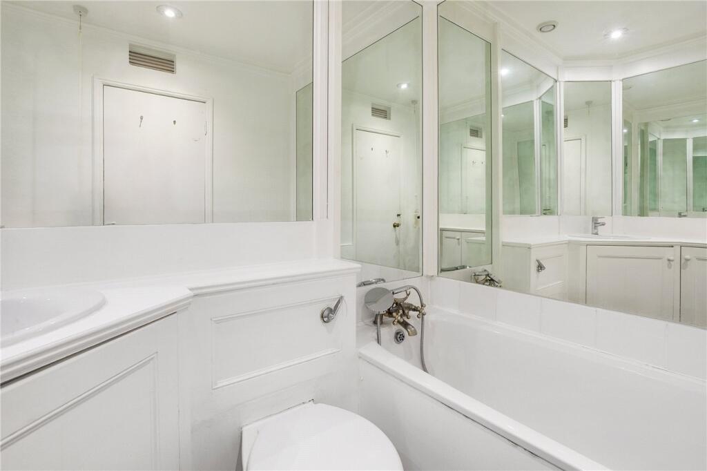 House in London - View 5