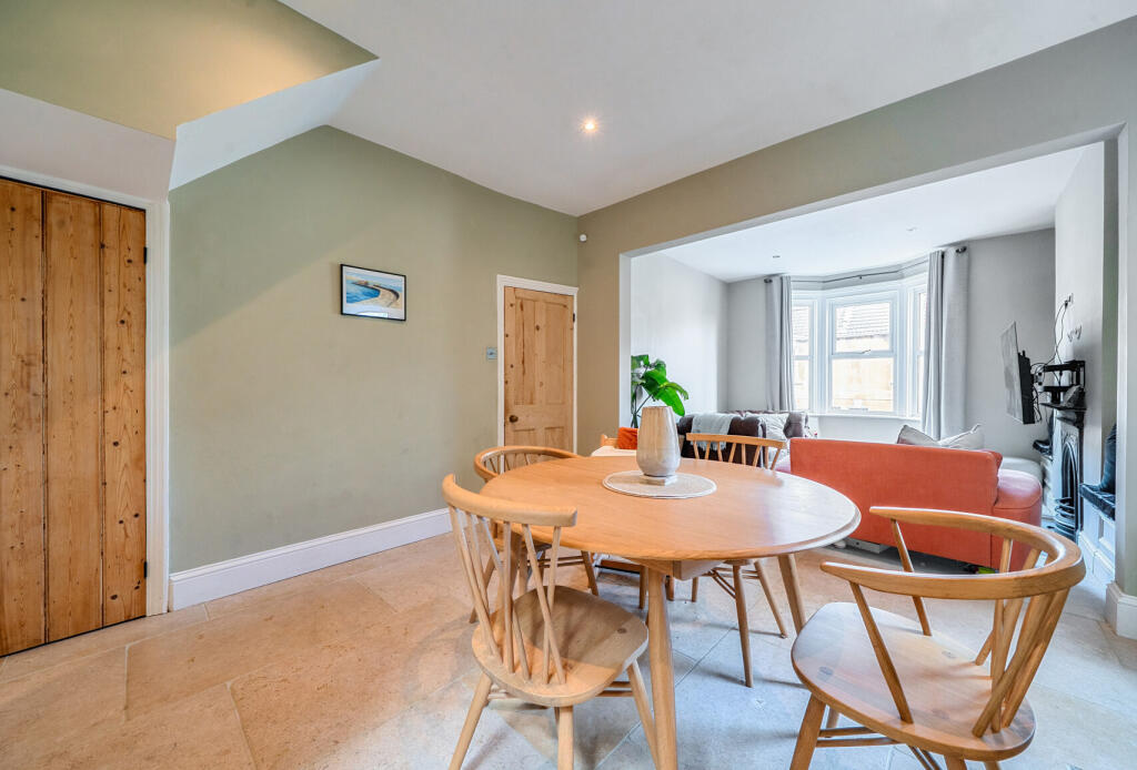 House in Bath - View 4
