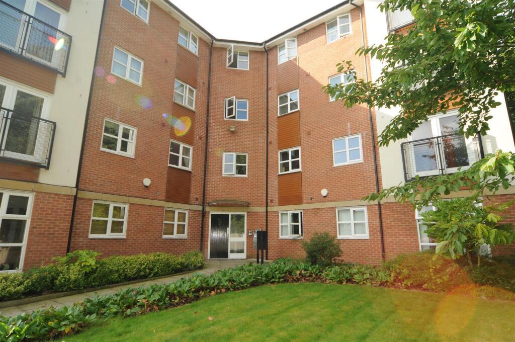 Main image of property: Clearwater Quays, Warrington