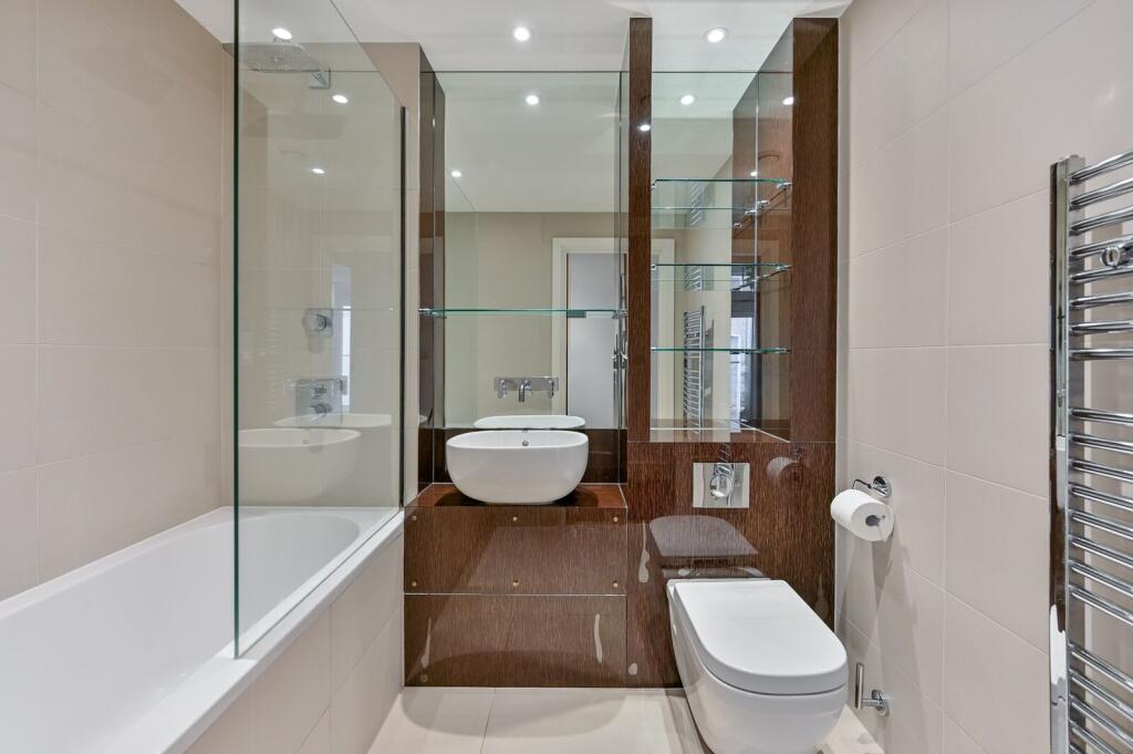 Apartment in London, Norbiton - More