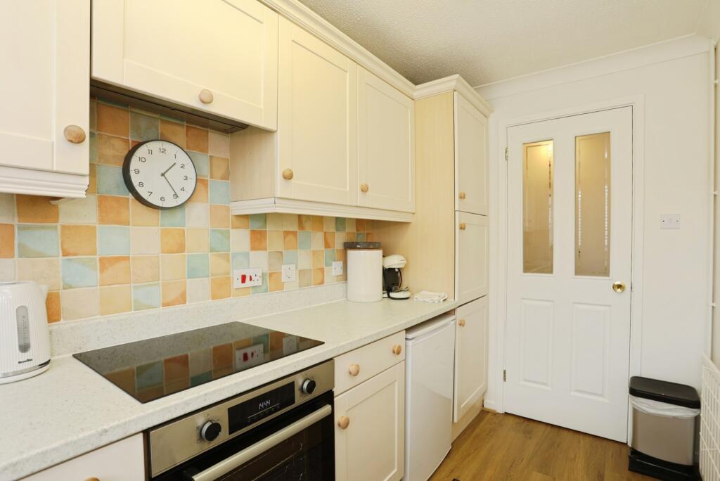 House in Rushcliffe, Compton Acres - More