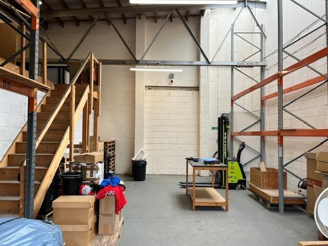 Photo 4
