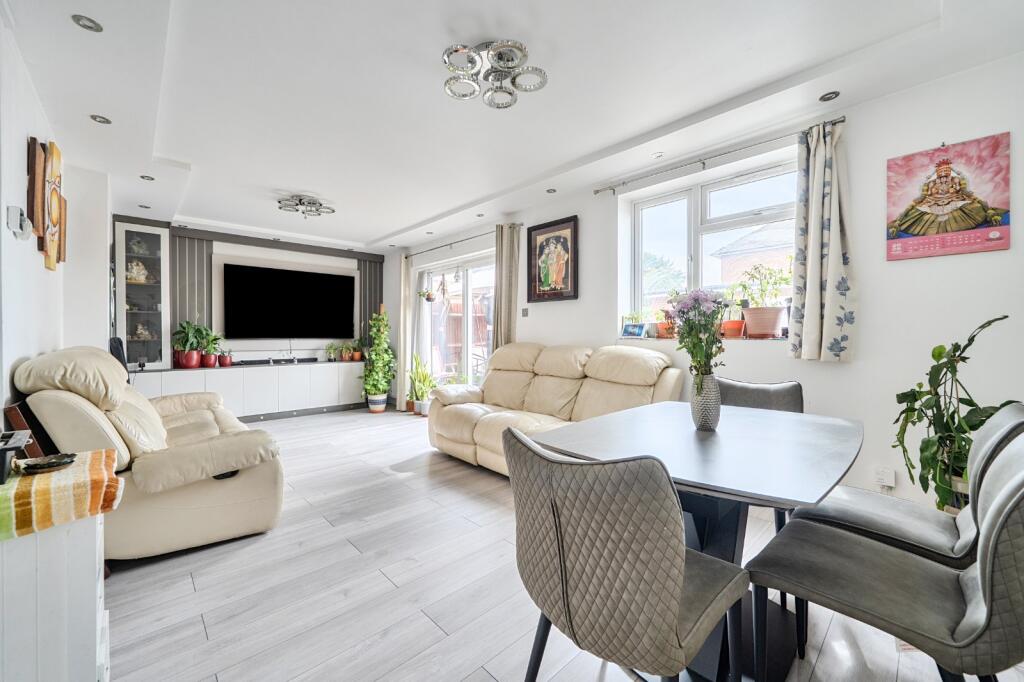 House in Slough, Langley - View 3