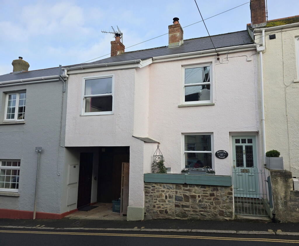 Main image of property: High Street, North Tawton, EX20 2HG