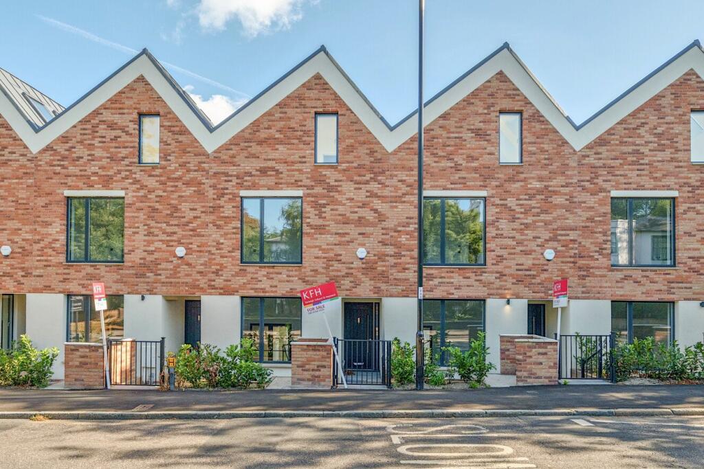 Main image of property: Hermitage Mews, Crystal Palace, London, SE19