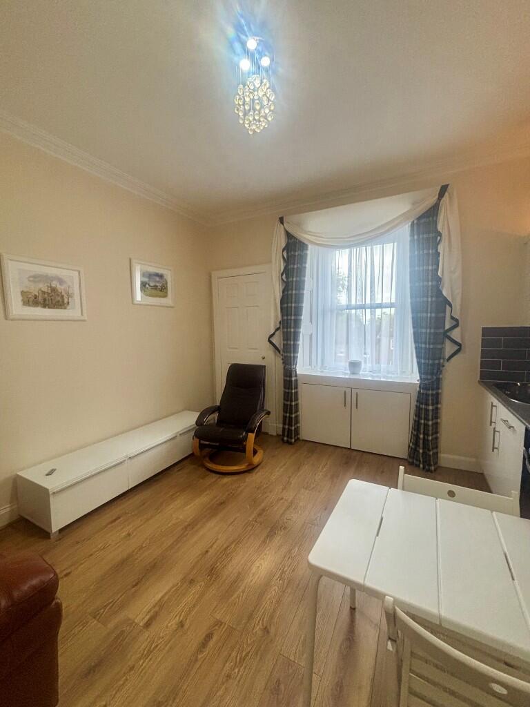 Apartment in Kirkcaldy - View 3