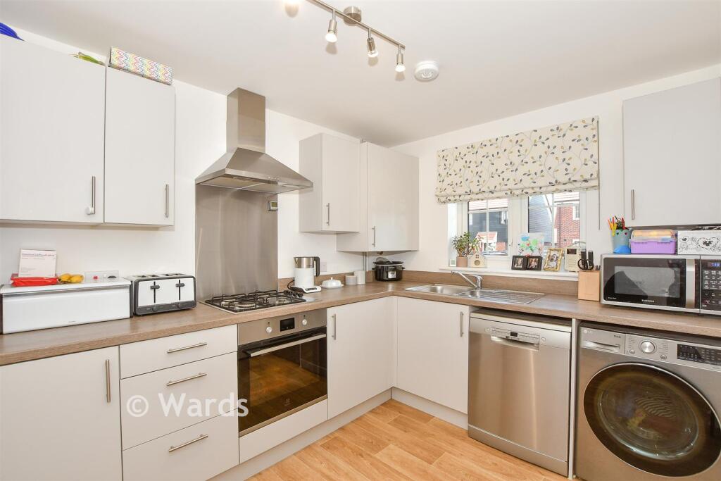 House in Tonbridge - View 3