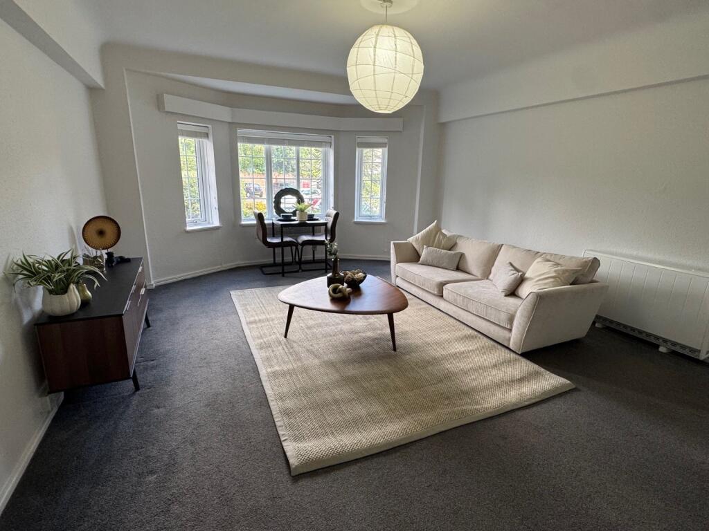 Apartment in Southampton - View 2