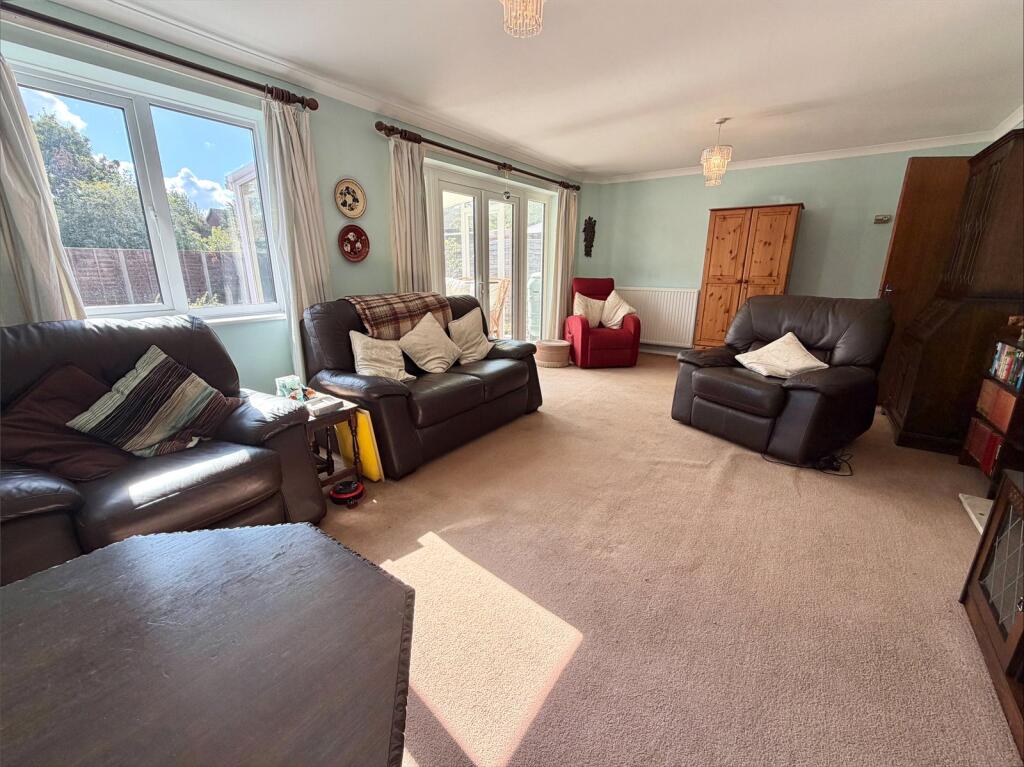 House in Waterlooville, Denmead - View 3