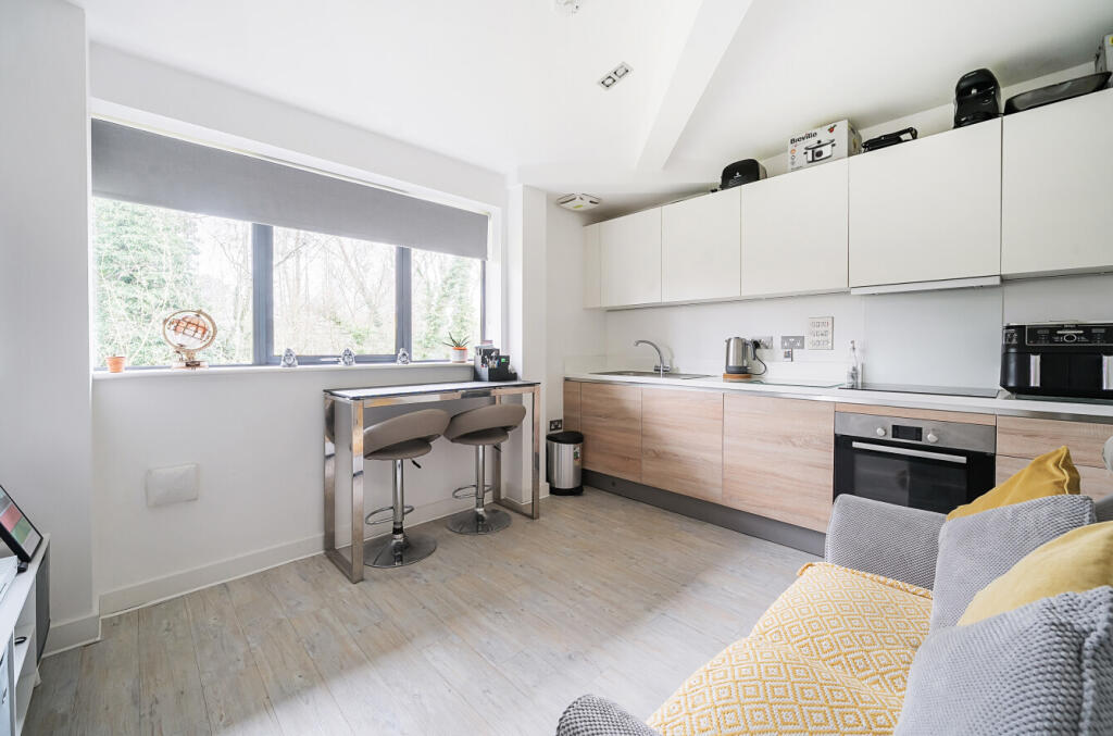 Apartment in Basingstoke and Deane, Mapledurwell and Up Nately - View 2