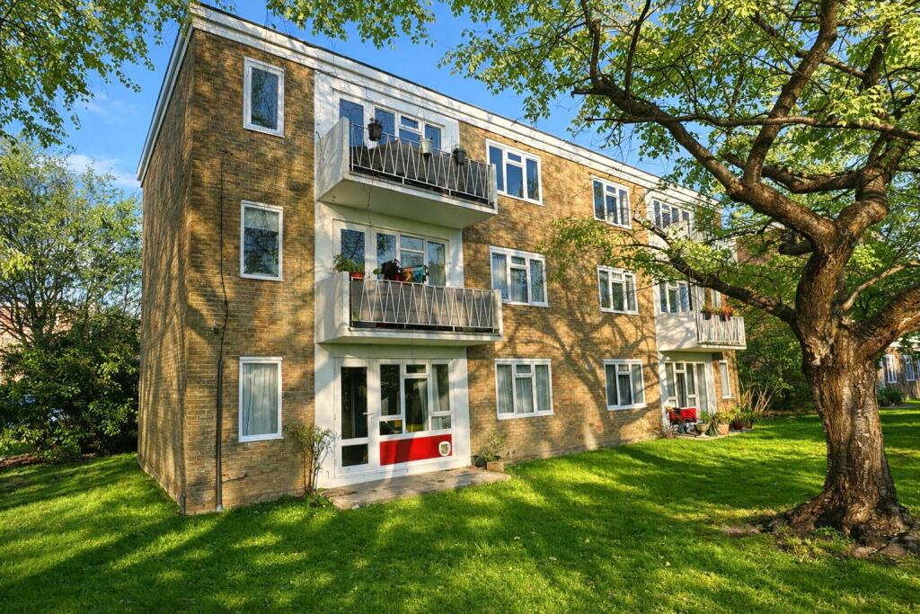 Sunningdale Court, Jupps Lane, Goring-by-Sea, Worthing, BN12