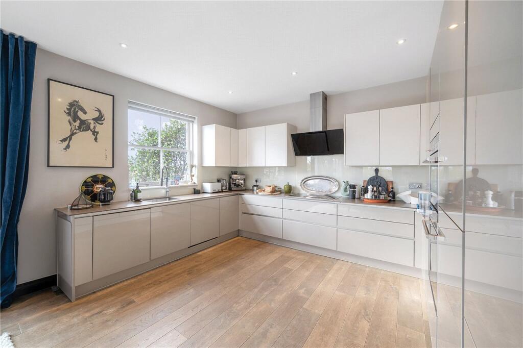 Apartment in London - View 4