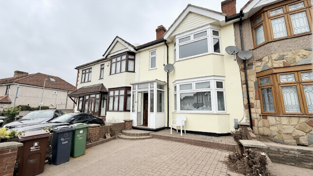 Main image of property: Reede Road, RM10 8EP