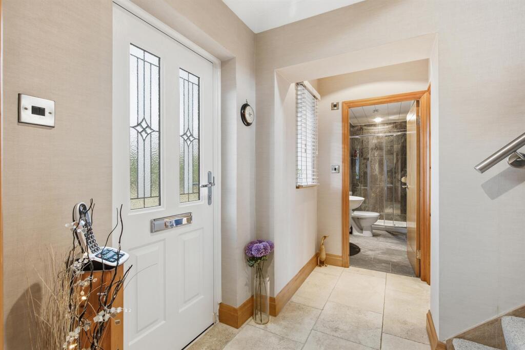 House in Kirklees, Birchencliffe - View 5