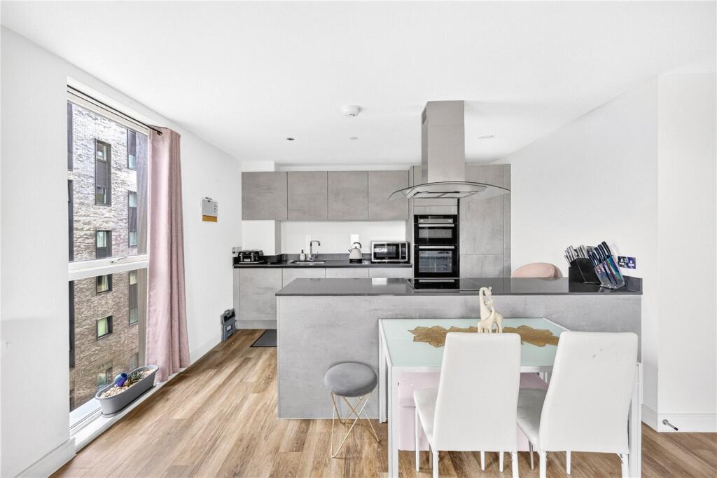 Apartment in London - View 4
