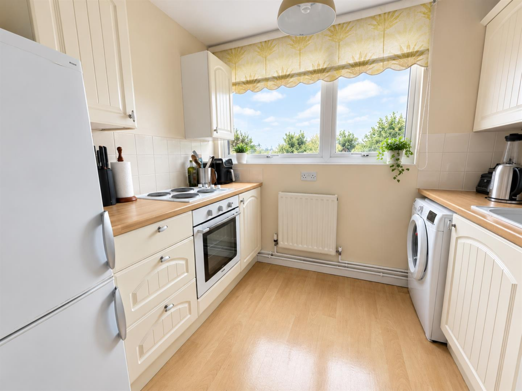 Apartment in Bristol - View 5