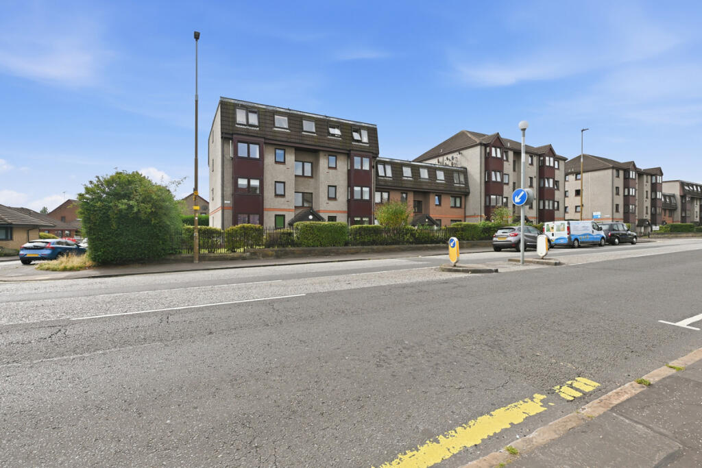 Main image of property: 64 4 Moira Terrace, Edinburgh, EH7