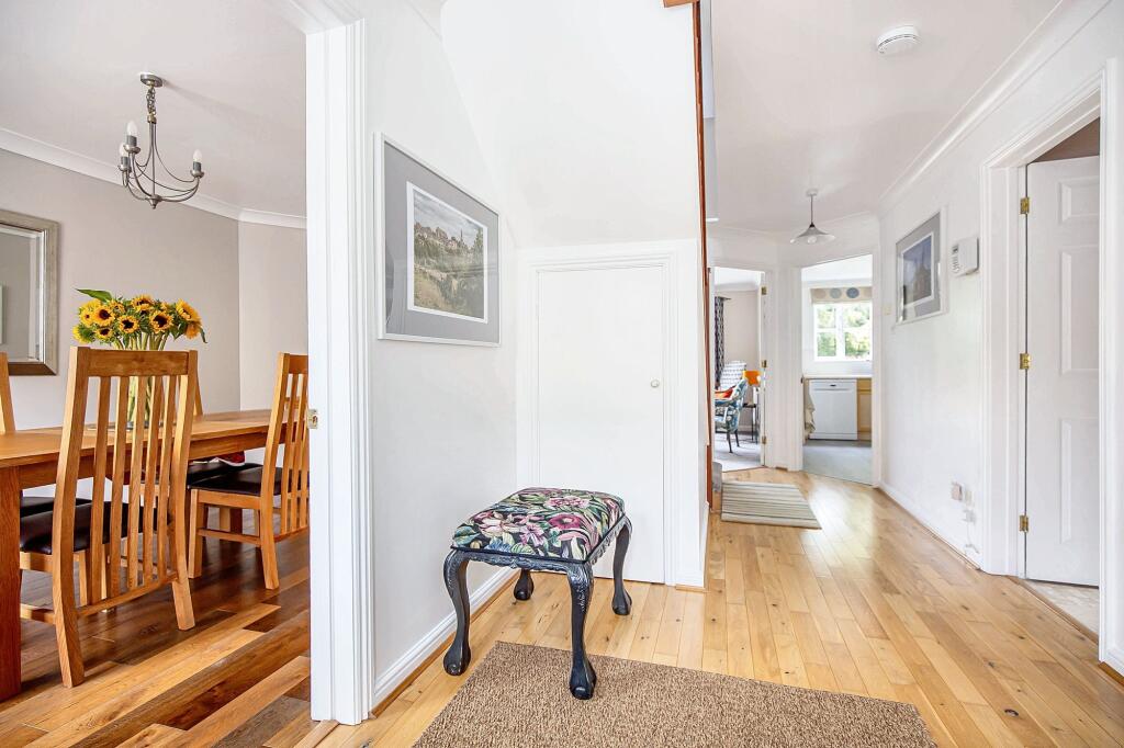 Park Road, Malmesbury, SN16 photo 2