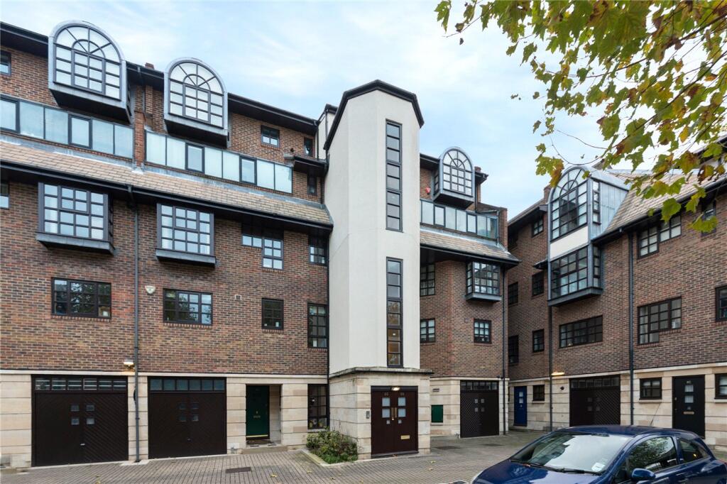 Main image of property: Rope Street, London, SE16