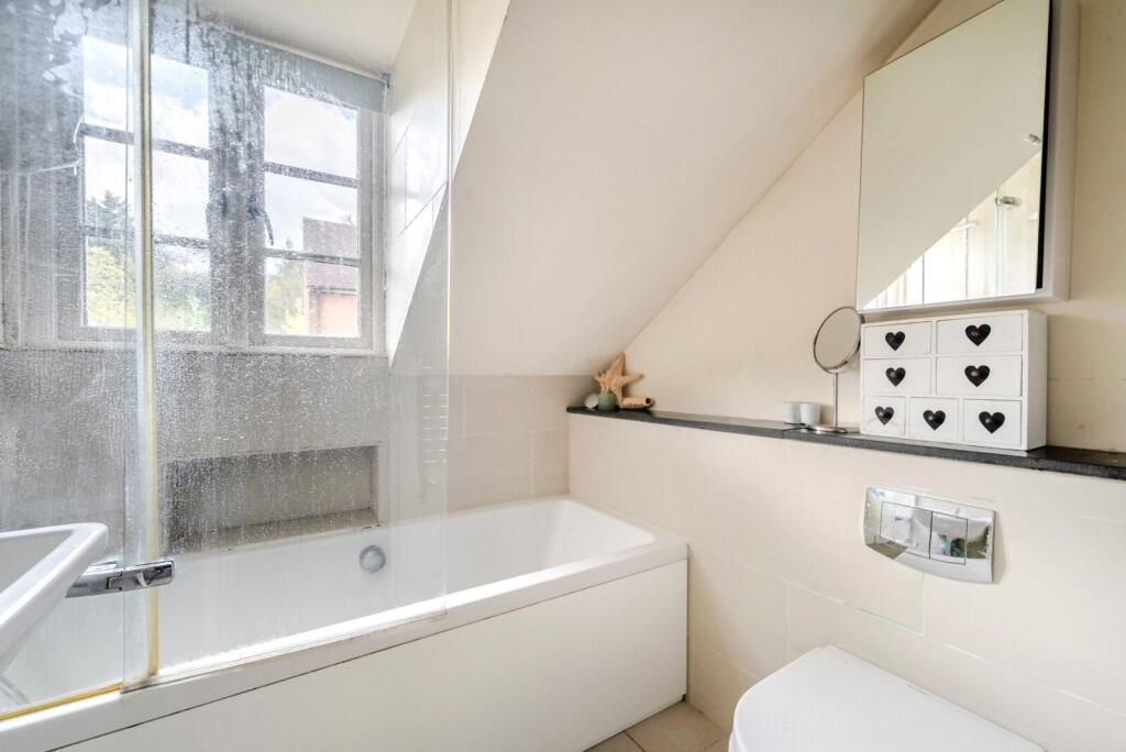 Park Row, Farnham, GU9 - View 6