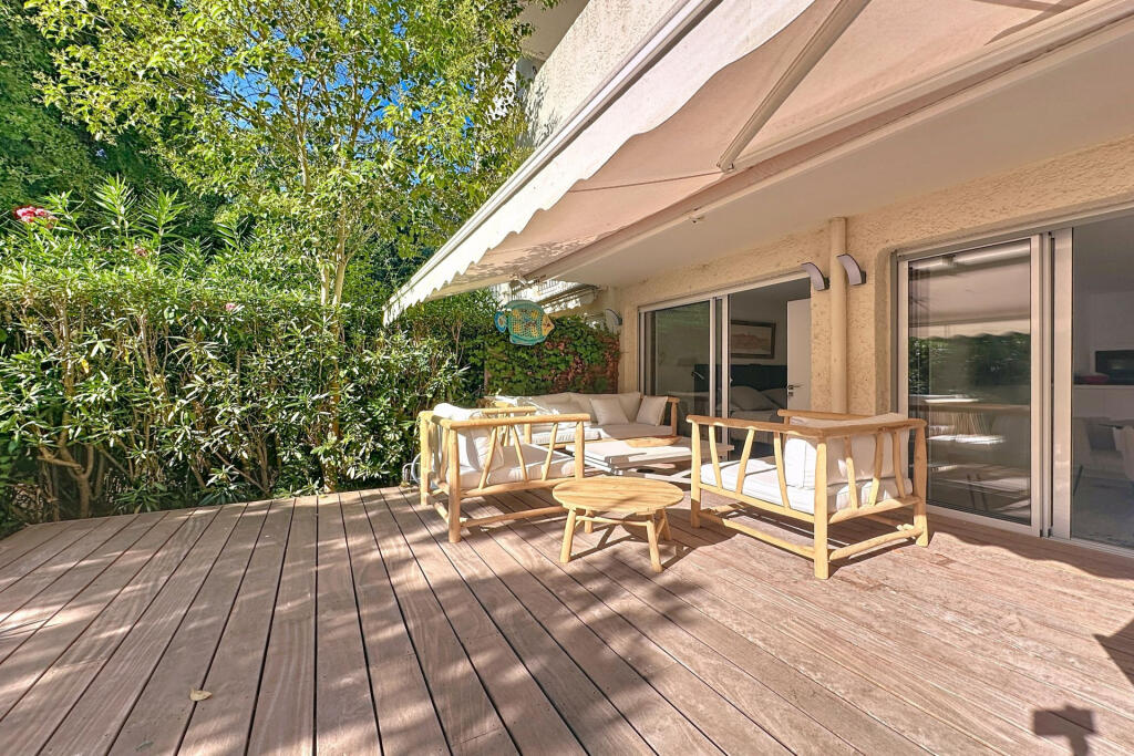 Main image of property: Provence-Alps-Cote d`Azur, Var, St-Tropez