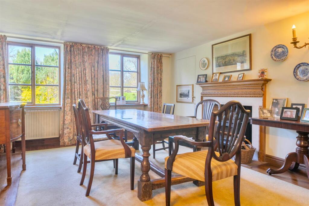 House in Clifford, Middlewood - More