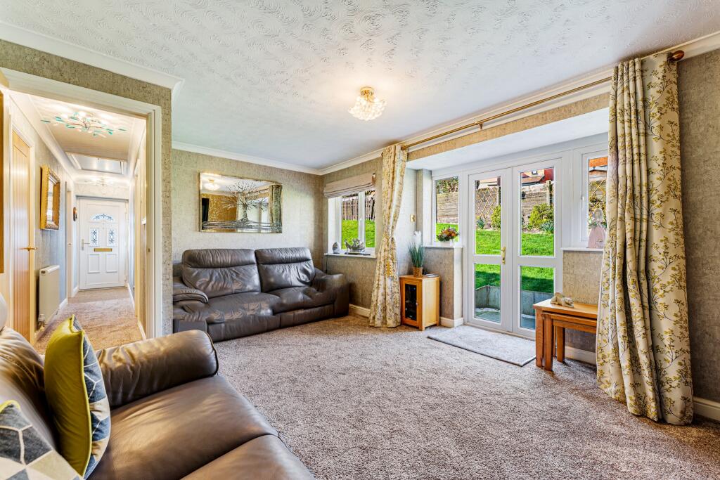 Sharples Hall Fold, Sharples, Bolton, BL1 photo 2