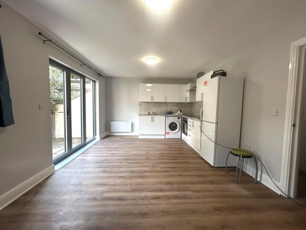 Apartment in Harrow - View 2