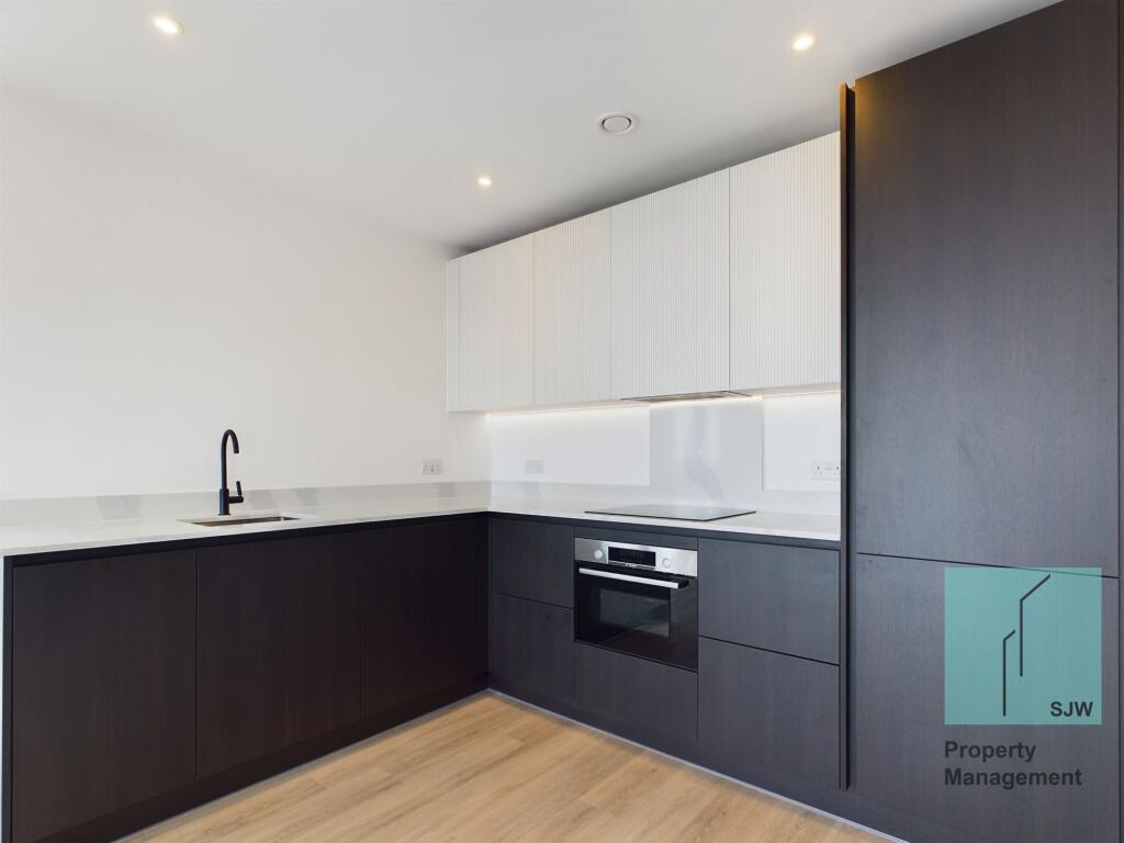 Apartment in London - View 5