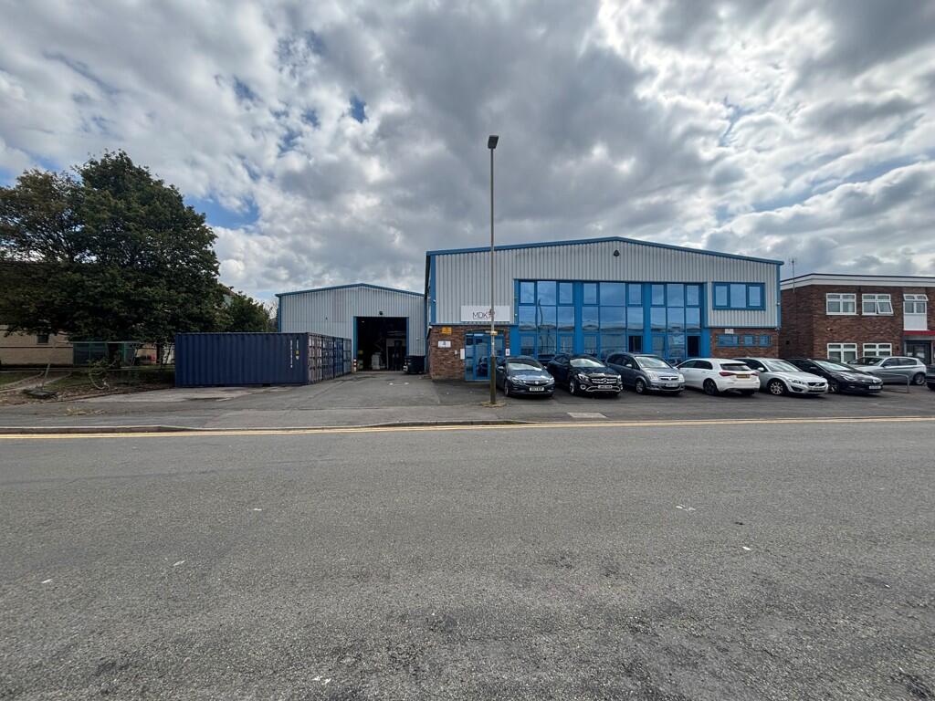 Main image of property: 3-5 Tuxford Road, Hamilton, Leicester, Leicestershire, LE4 9TZ