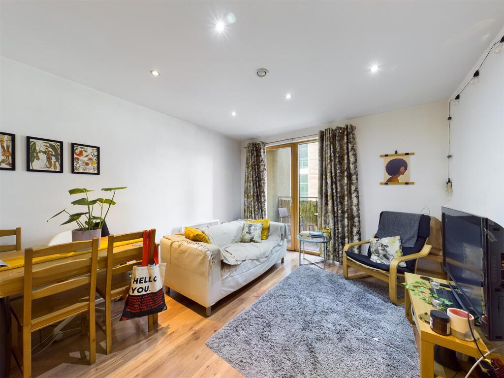 Main image of property: Apt 5 Porterbrook House, 201 Ecclesall Rd, Sheffield