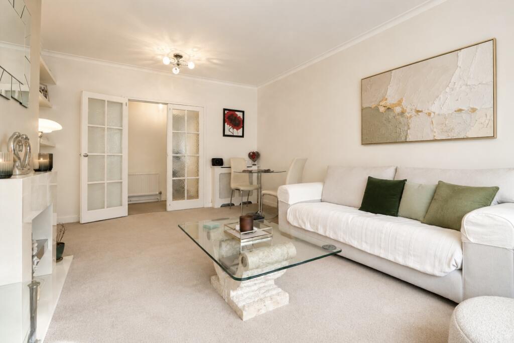 Apartment in London - View 3