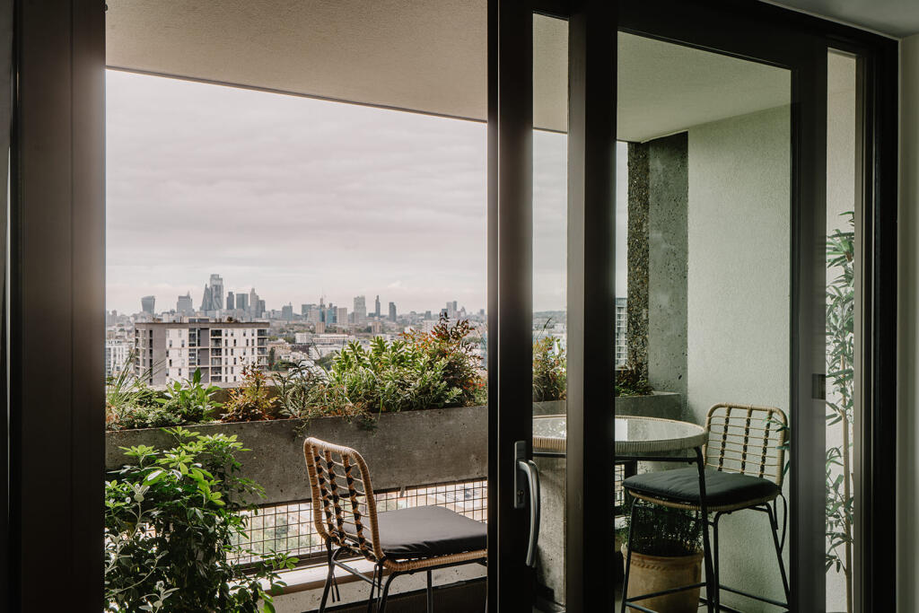 Main image of property: Balfron Tower, 7 St Leonards Road, London, E14 0XU