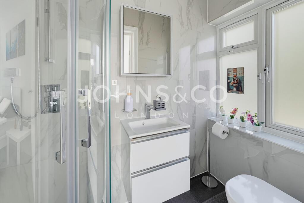 Apartment in London - View 5