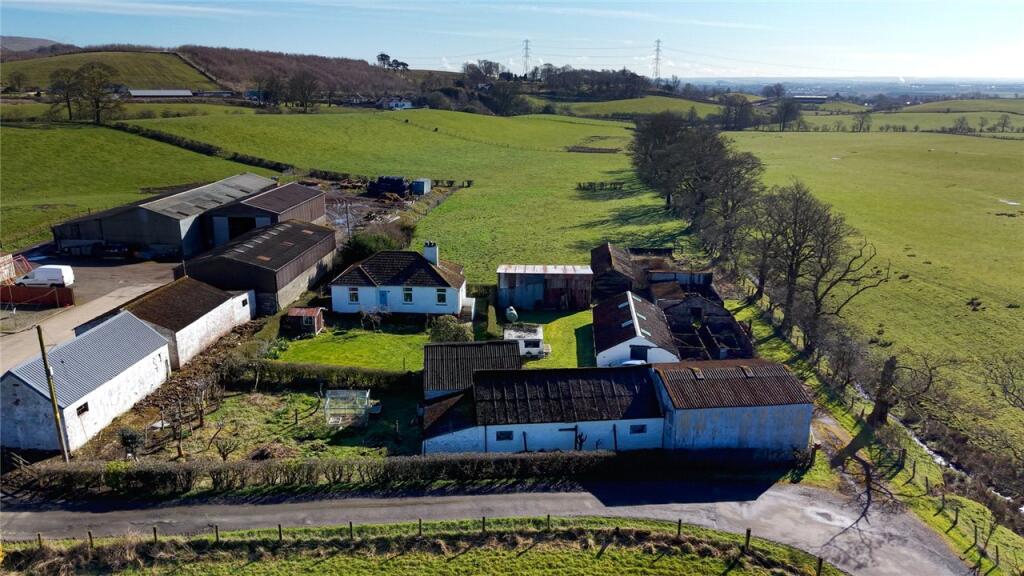 Main image of property: 3 Barraston Holdings, Torrance, Glasgow, East Dunbartonshire, G64