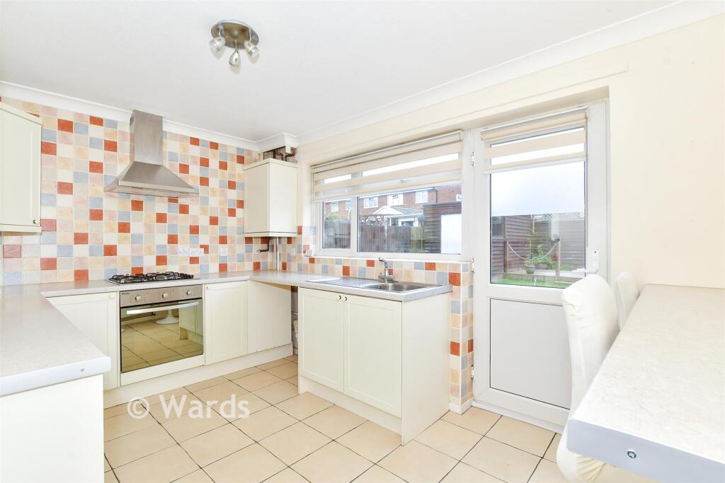 House in Tonbridge and Malling, Snodland - View 4