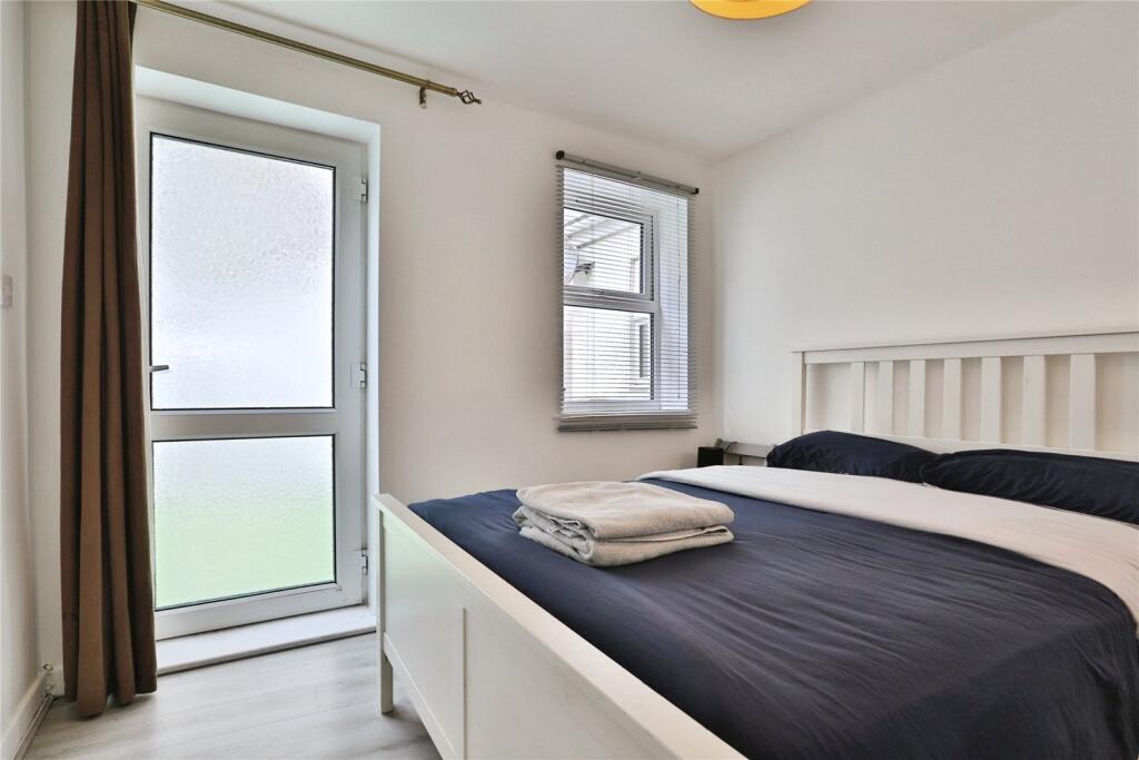 Apartment in Bournemouth - View 5