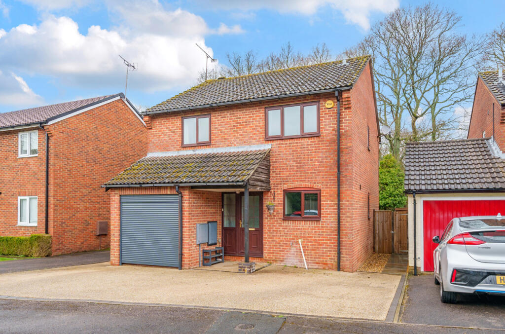 Main image of property: Danebury Gardens, Chandler's Ford, Eastleigh, Hampshire, SO53