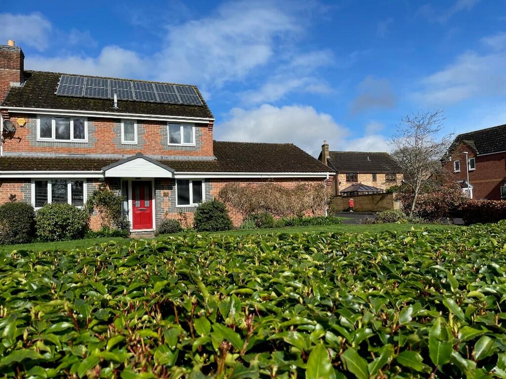 Main image of property: Tavinor Drive, Chippenham, Wiltshire, SN15