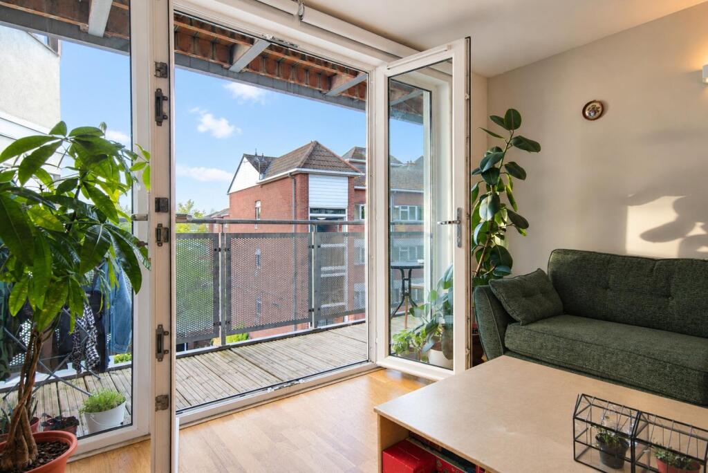 Apartment in London - View 4